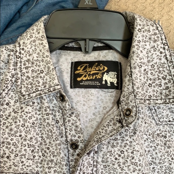 Men’s button up size medium - Picture 4 of 8